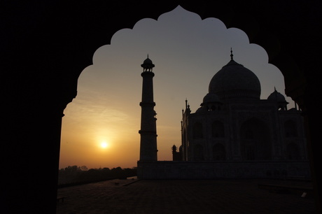 Taj Mahal in de vroege ochtend