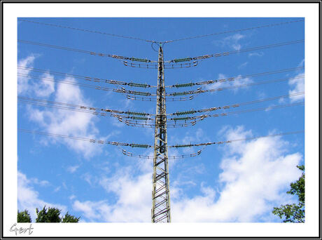 Hoogspanning in de lucht