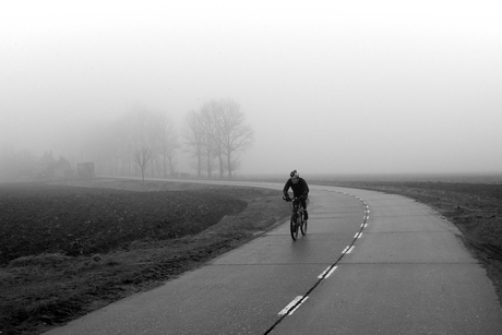 Fietsen in de mist