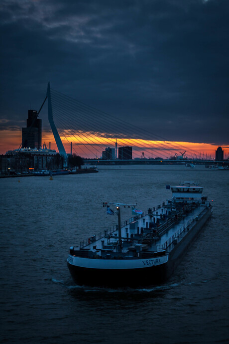 Rotterdam tegen de avond