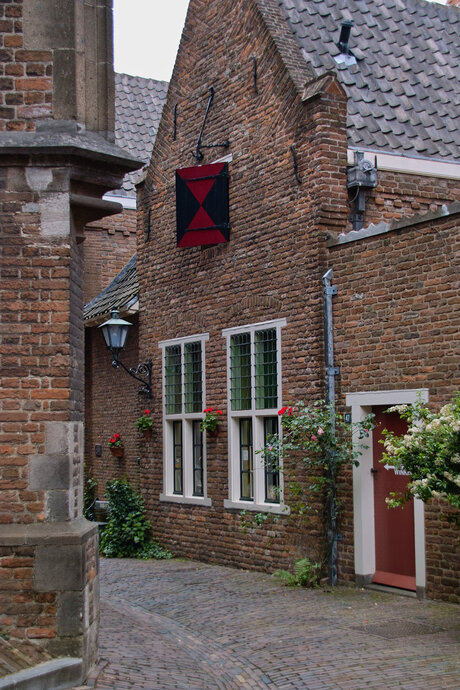 straatje rond de kerk