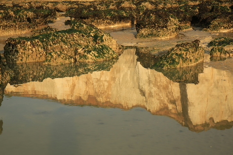 falaises gespiegeld