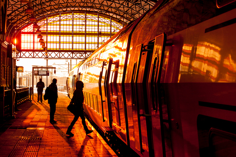 The relaxed way to catch a train