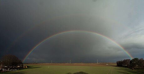 Regenboog compleet