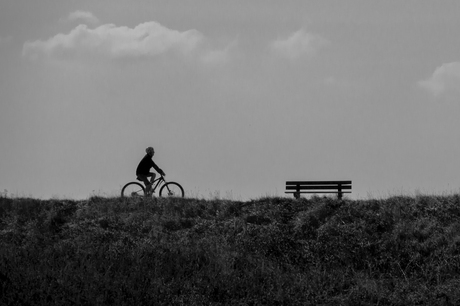 Hoe sterk is de eenzame fietser.......