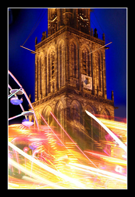 Kermis bij nacht