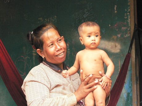 Cambodja vrouw met baby