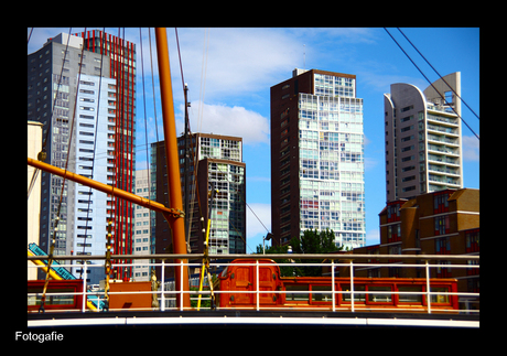 Flats bij havenmuseum Rotterdam