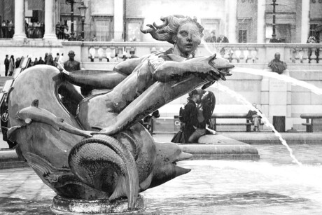 Liefde achter een fontein