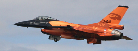 F16 oranje