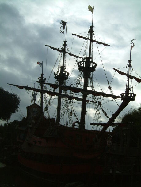 Het piratenschip van Kapitein Haak in Disneyland Parijs