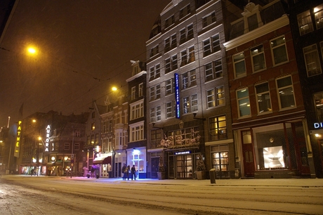 Vijzelstraat Amsterdam tijdens jachtsneeuw