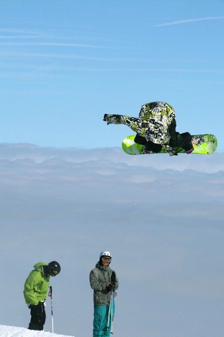 snowboard big air