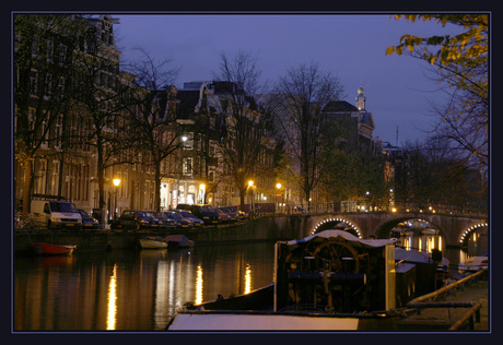 De avond valt in Amsterdam