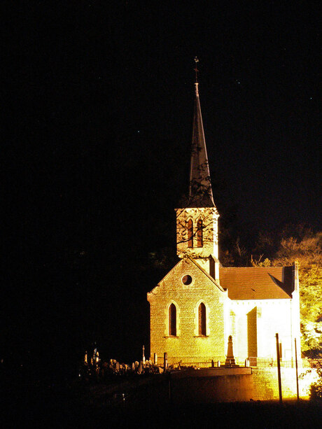 Kerk bij nacht