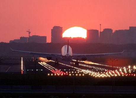 Sunrise @ Schiphol