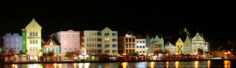 Willemstad by night