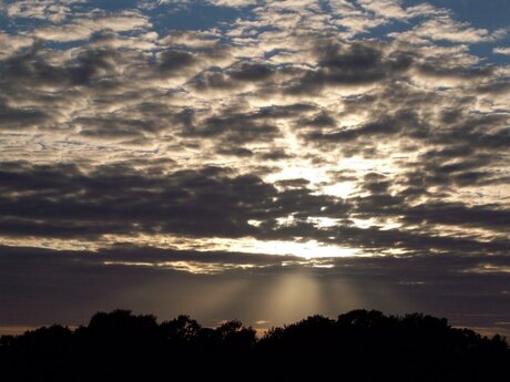 T regent zonnestralen...