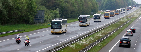 215 supporterbussen hebben we uitgezwaaied