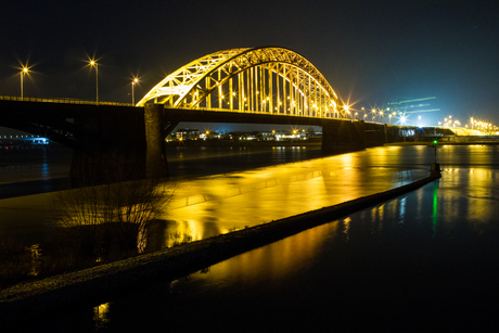 Nijmegen at night-2.jpg