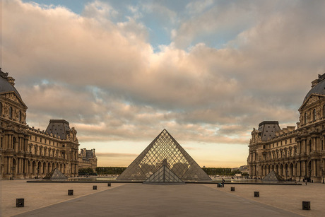 Louvre sunrise