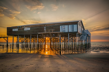 Strandclub Zee in HDR.