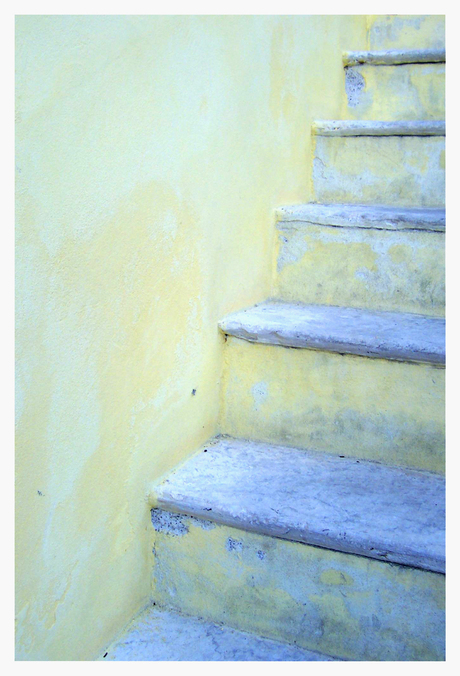 Italian Yellow Steps