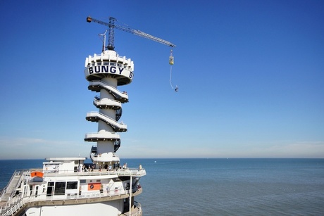 bungee jump scheveningen