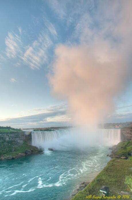 Steamy Niagara falls