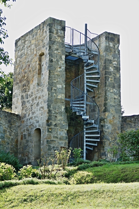 Toren in de oude vestingmuur.
