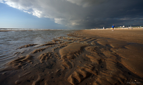 Donker boven Katwijk