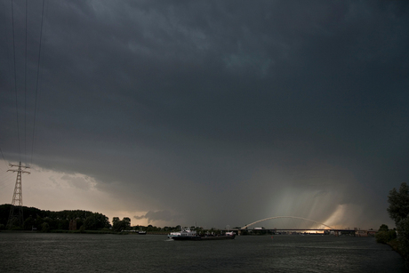 Bui boven Dordrecht