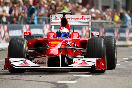 Ferrari F1 op Bavaria City racing