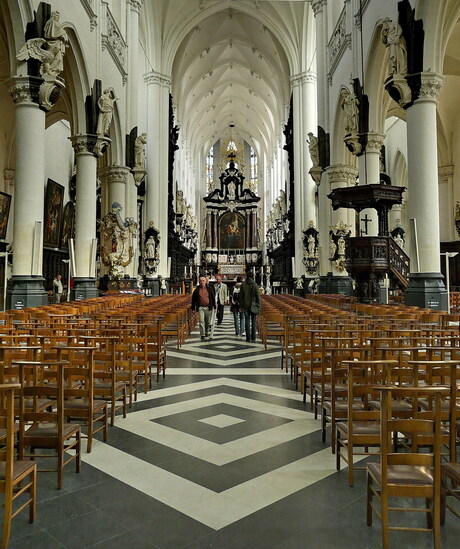Sint-Pauluskerk 7.