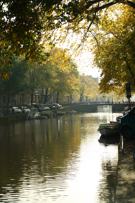 Amsterdam in de herfstzon