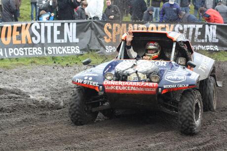 Tim Coronel in zijn McRae 4x2 buggy