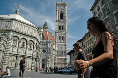 mensen rond de Dom in Florence