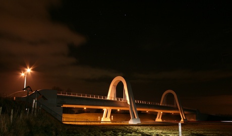 Hangtrog brug