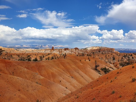 high in the sky Bryce Canyon