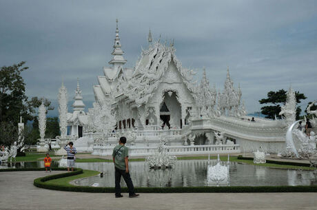 white tempel