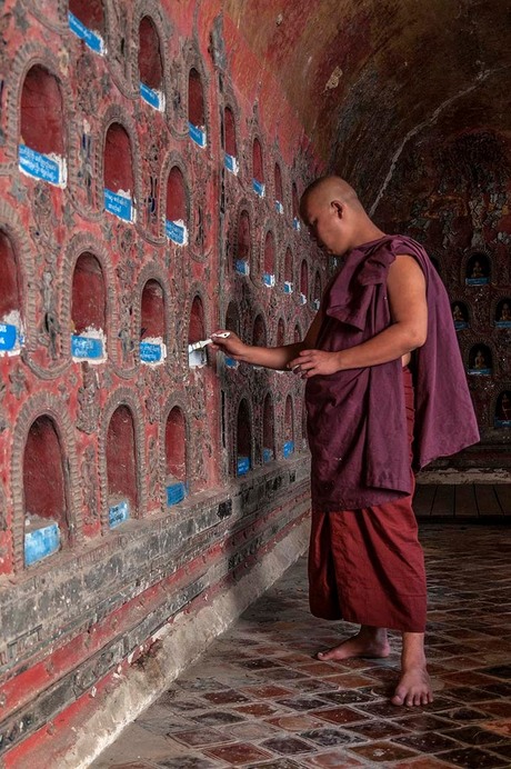 Schilderende monnik