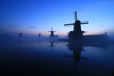 Weer eens een andere invulling aan het bekende Zaanse Schans tafereeltje