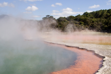 Champagne Pool