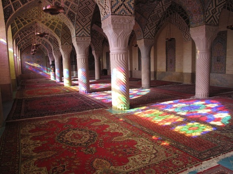 kleurenzee in moskee