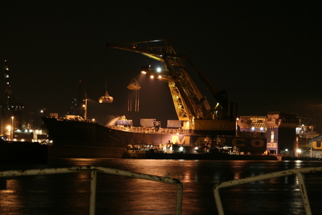 schip in Haven Rotterdam