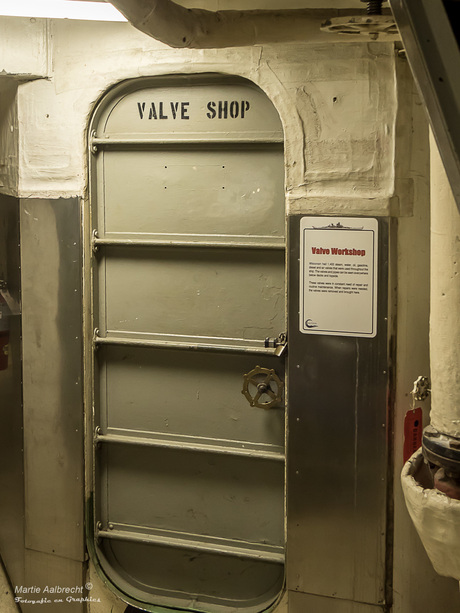 Valve shop door