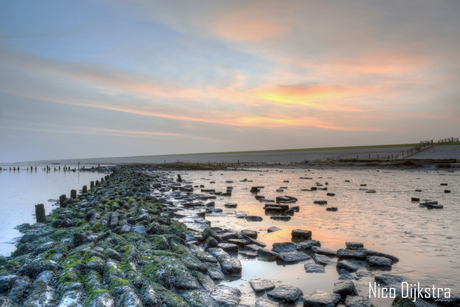 Zonsopkomst op het wad bij Wierum, 14-11-2014.jpg