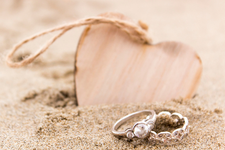 Ringen in het zand