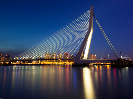 RobT.nachtopname.stadsgezicht.erasmusbrug.Rotterdam.2013 (2).canon5dmark2,EF16-35mm,2,8LII,24mm,f16,150seconden,LeeNDsoftgrade0.6.jpg