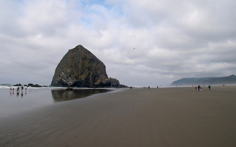 22 10 2003-10-02 USA Cannonbeach Oregon 124° WL 45,8° NB .jpg